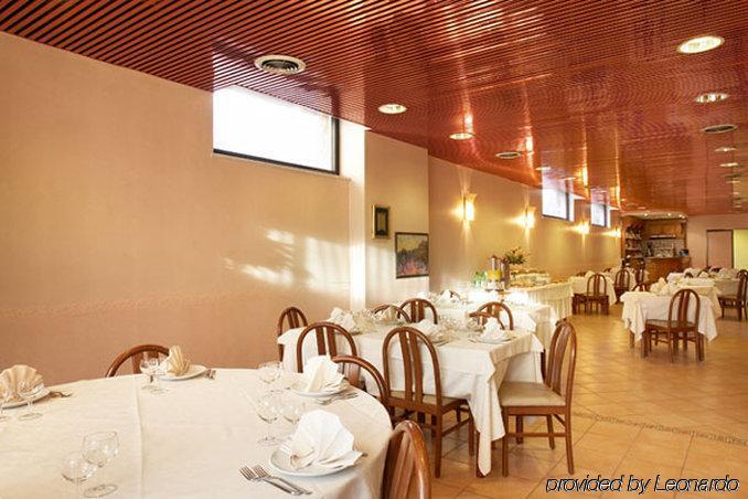 Hotel Dropiluc Druento Restauracja zdjęcie
