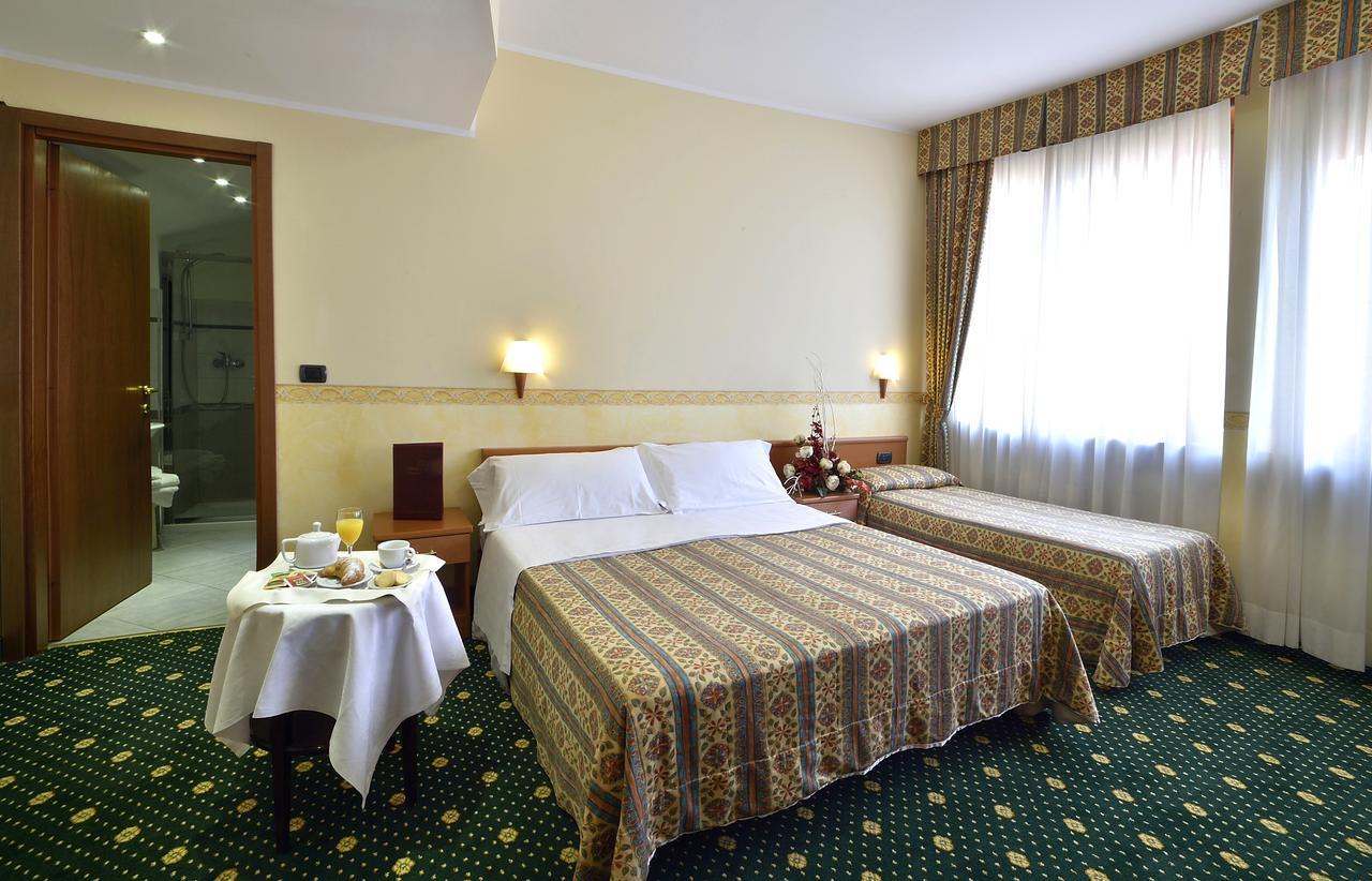 Hotel Dropiluc Druento Zewnętrze zdjęcie